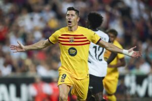 Soi kèo Valencia vs Barcelona 03h30, 07/02/2025 Cúp nhà vua Tây Ban Nha 5 Soi kèo Valencia vs Barcelona quay về mặt đất