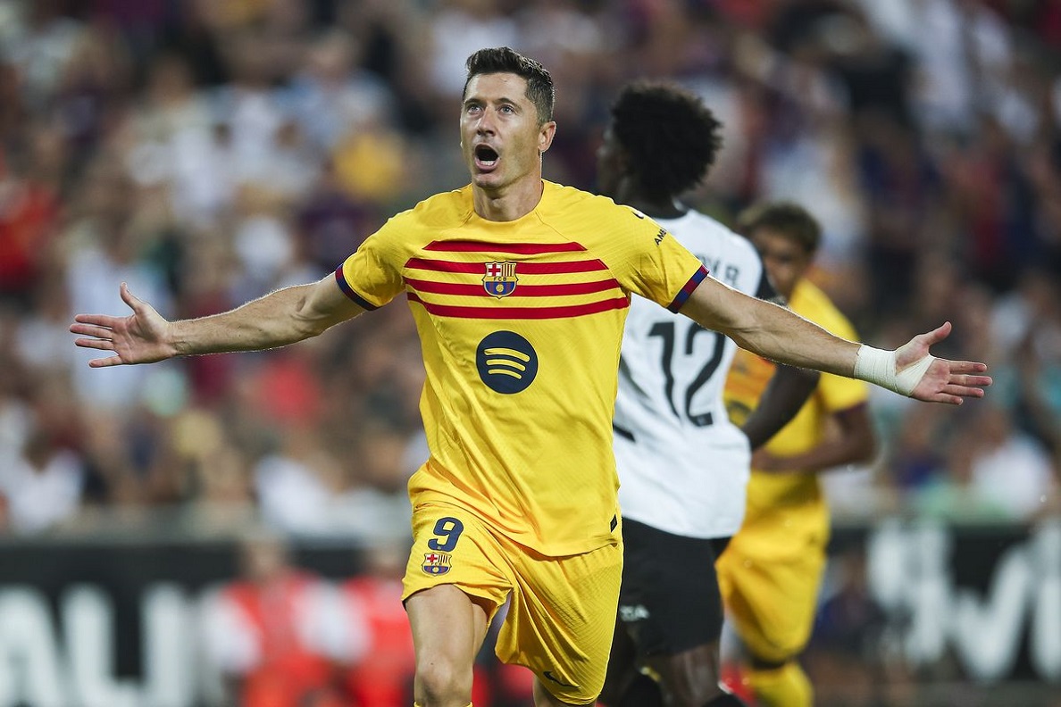 Soi kèo Valencia vs Barcelona 03h30, 07/02/2025 Cúp nhà vua Tây Ban Nha 1 Soi kèo Valencia vs Barcelona quay về mặt đất