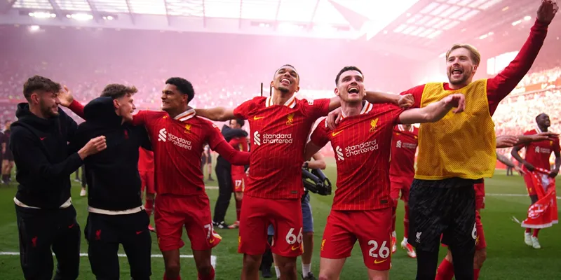 Gary Neville thừa nhận Liverpool đã vượt qua Man United 2 liverpool-gianh-chuc-vo-dich-nha-mua-2024-2025