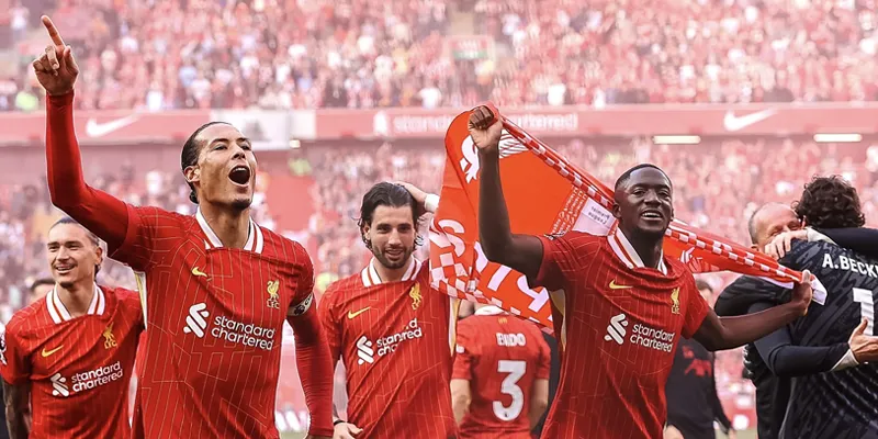 Gary Neville thừa nhận Liverpool đã vượt qua Man United 4 liverpool-tro-thanh-doi-bong-thanh-cong-nhat-nuoc-anh