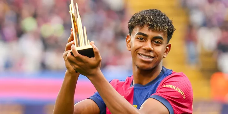 Lamine Yamal sau 100 trận: Đuổi kịp Messi, Ronaldo, Mbappe? 2 Những cột mốc ấn tượng của Lamine Yamal